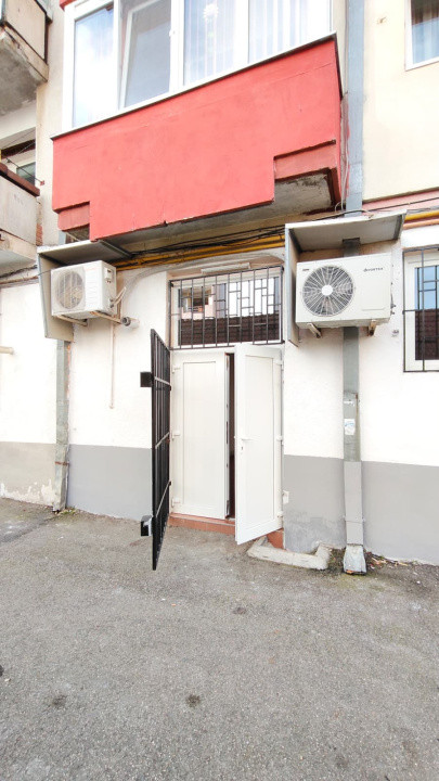 Spatiu Comercial de Vanzare  