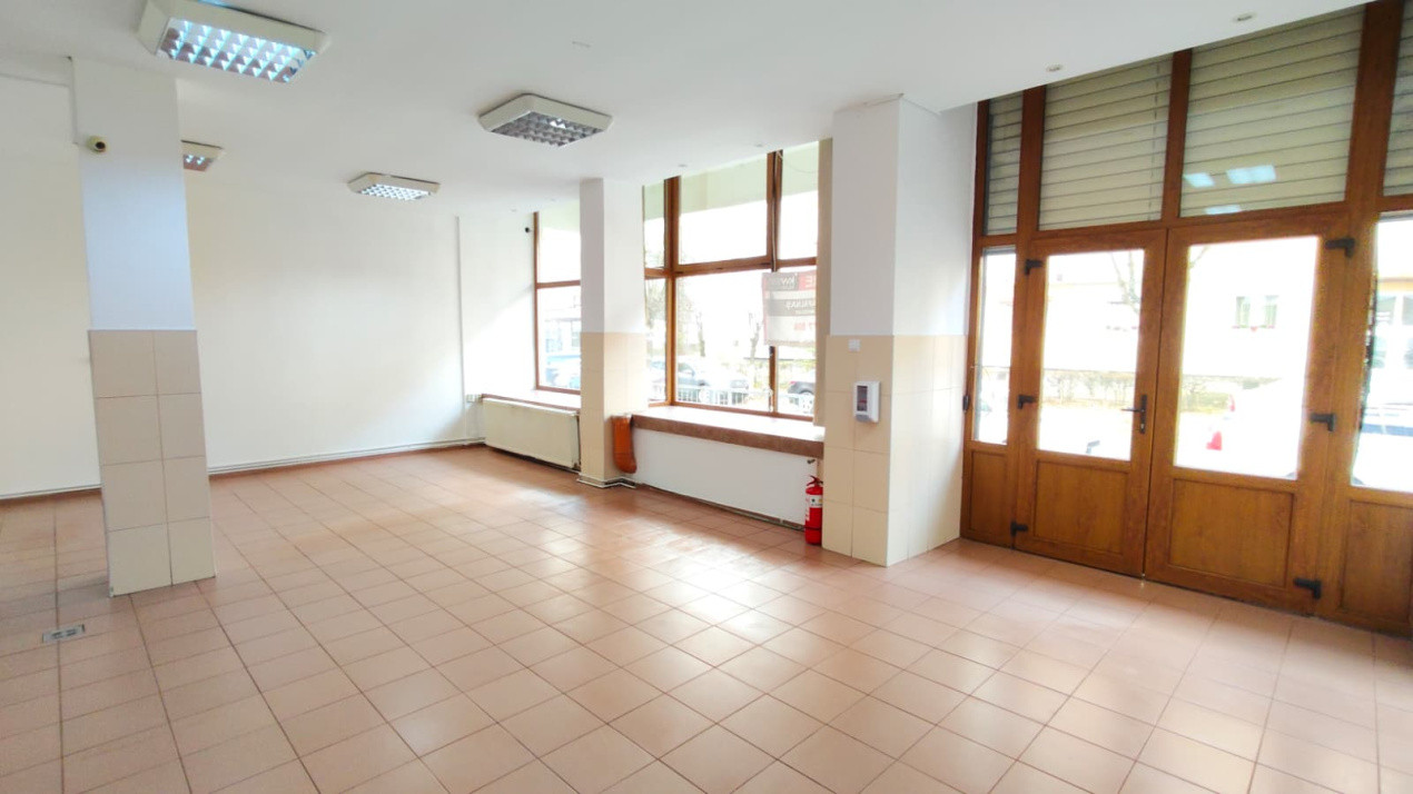 Spatiu Comercial de Vanzare  