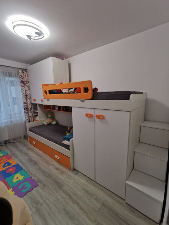 Apartament 3 camere de închiriat – Turnișor