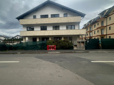 Apartament 3 camere- zona Tractorul Str. Bacovia