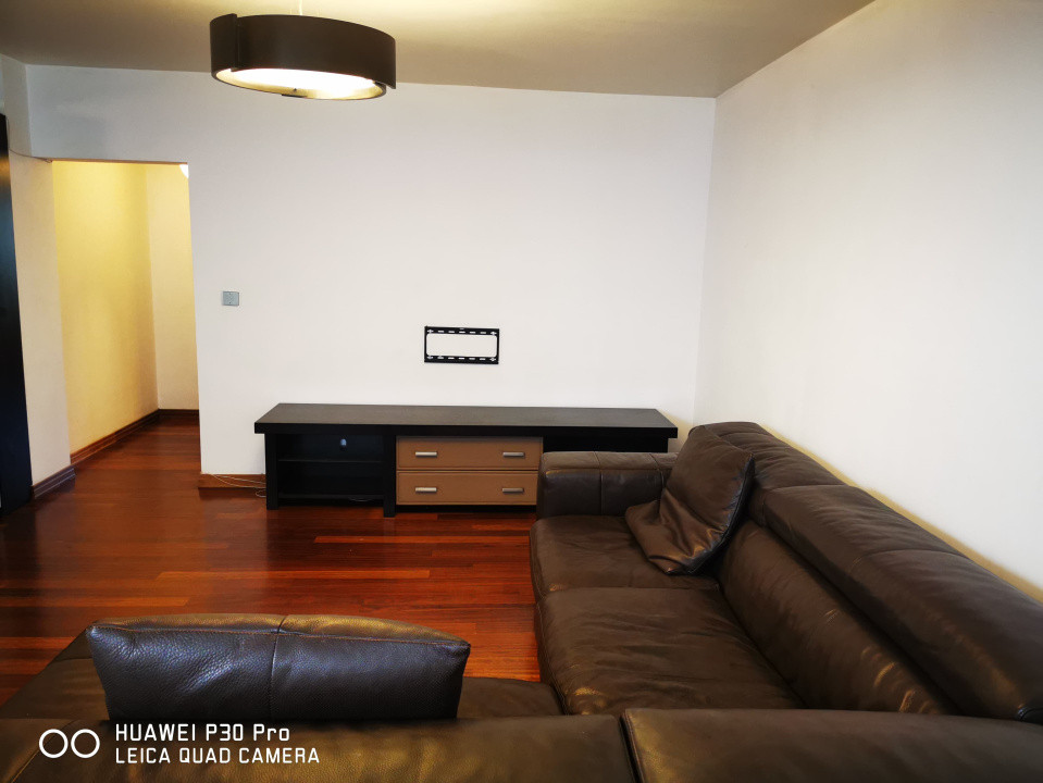 Apartament 2 camere de închiriat – zonă liniștită, vedere spre parc | VITAN