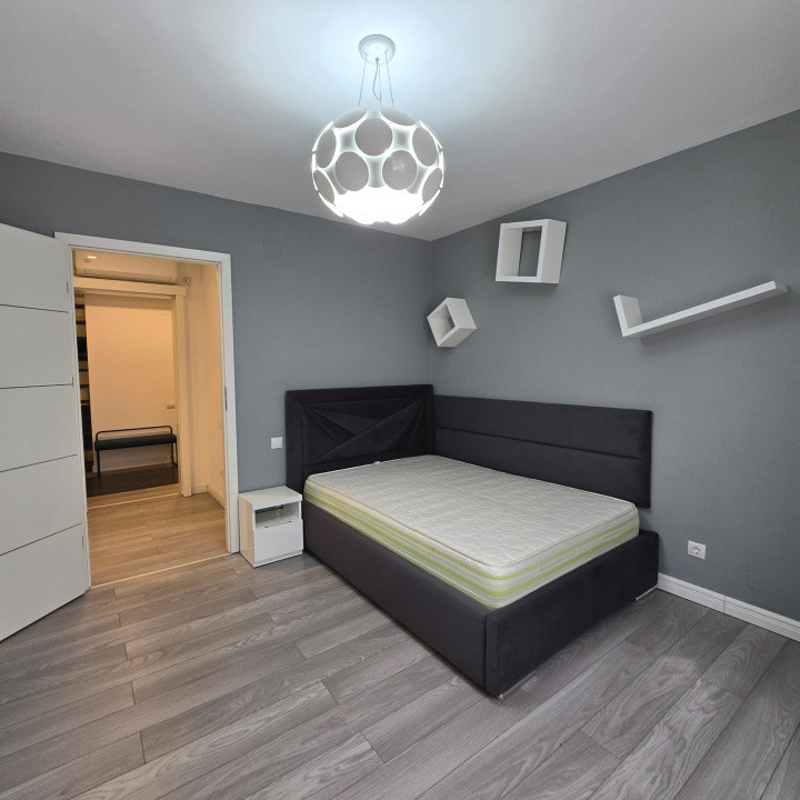 Apartament 3 camere, 1 mai, etaj 1, 78mp.