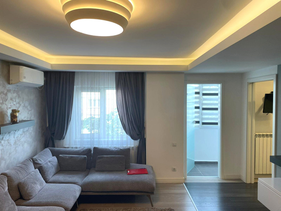 Apartament 3 camere, 1 mai, etaj 1, 78mp.