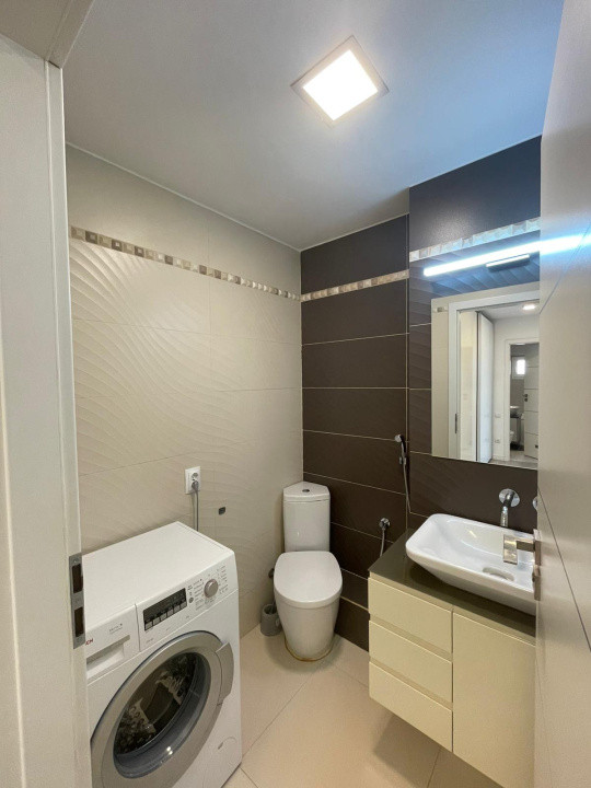 Apartament 3 camere, 1 mai, etaj 1, 78mp.