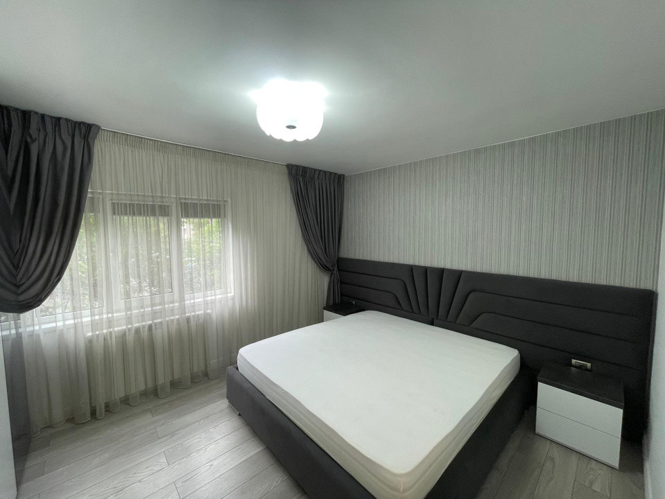 Apartament 3 camere, 1 mai, etaj 1, 78mp.