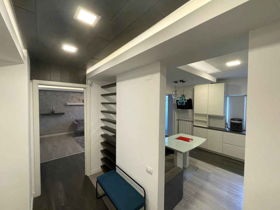 Apartament 3 camere, 1 mai, etaj 1, 78mp.