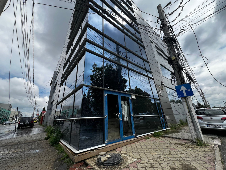 Cladire de Birouri de Vanzare – 1.500.000 EUR – Contract de inchiriere pe 10 Ani