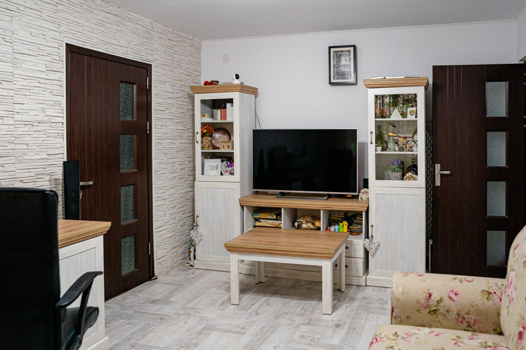 Apartament 2 camere, central, complet mobilat 