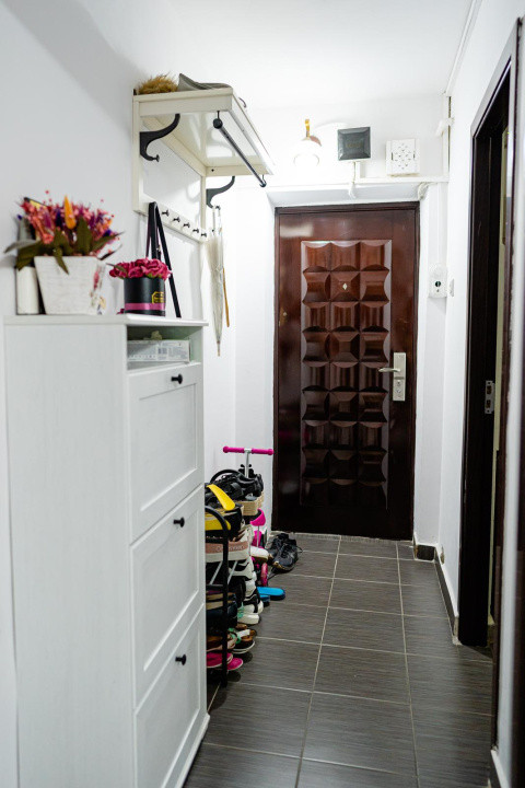 Apartament 2 camere, central, complet mobilat 