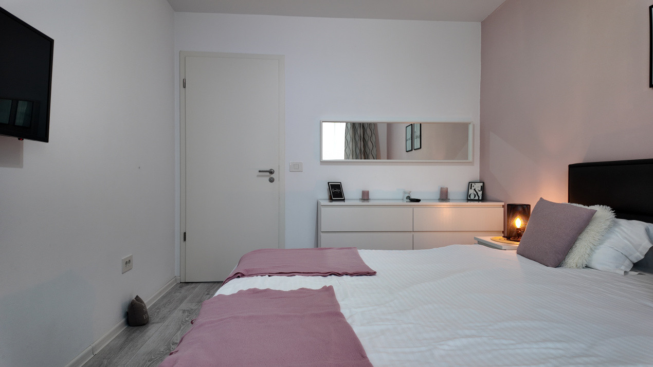Apartament cu 2 camere, modern și complet mobilat, în zona Tractorul