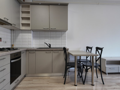 Studio modern și complet mobilat, în zona Tractorul