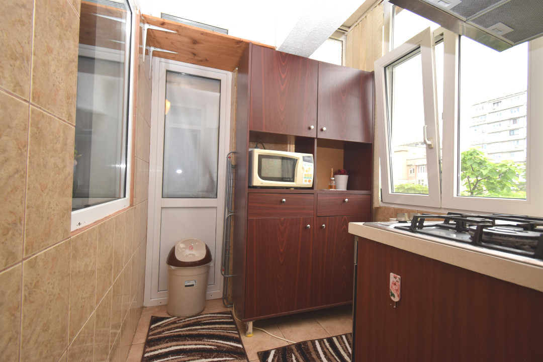 Apartament 3 camere decomandat, de inchiriat, centrala, Brazda lui Novac