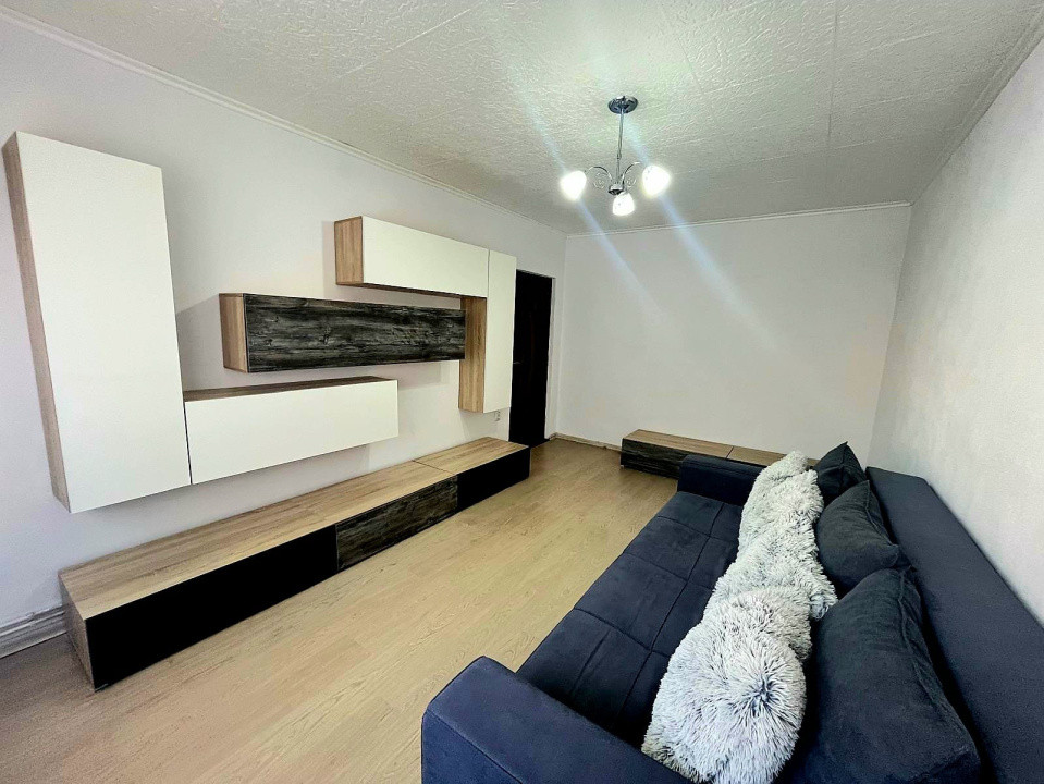 Apartament 3 camere- de vânzare - Vasile Aron