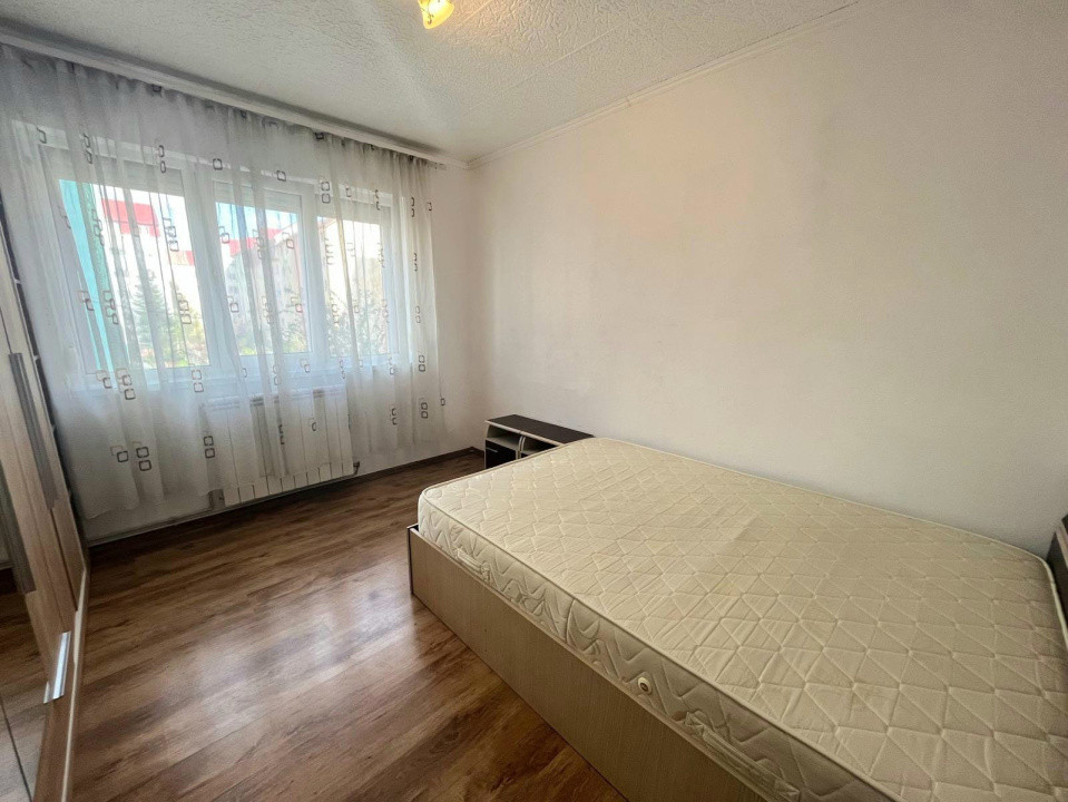 Apartament 3 camere- de vânzare - Vasile Aron