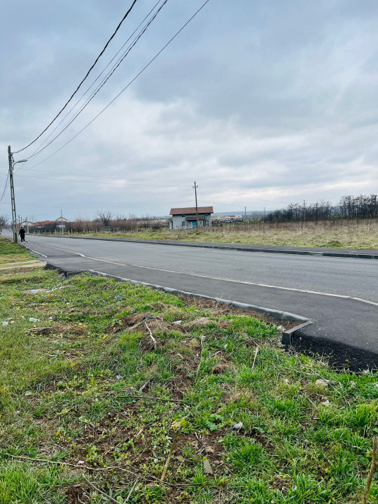 Teren 1000 mp, Rovine 2, acces la doua strazi