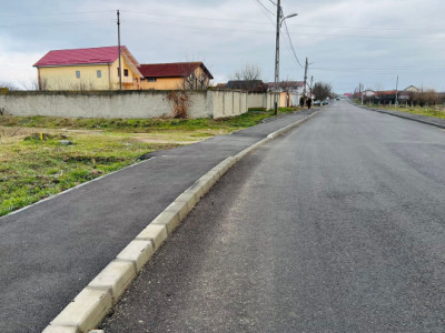 Teren extravilan 1000 mp, Rovine 2, acces la doua strazi, 8.7 m front