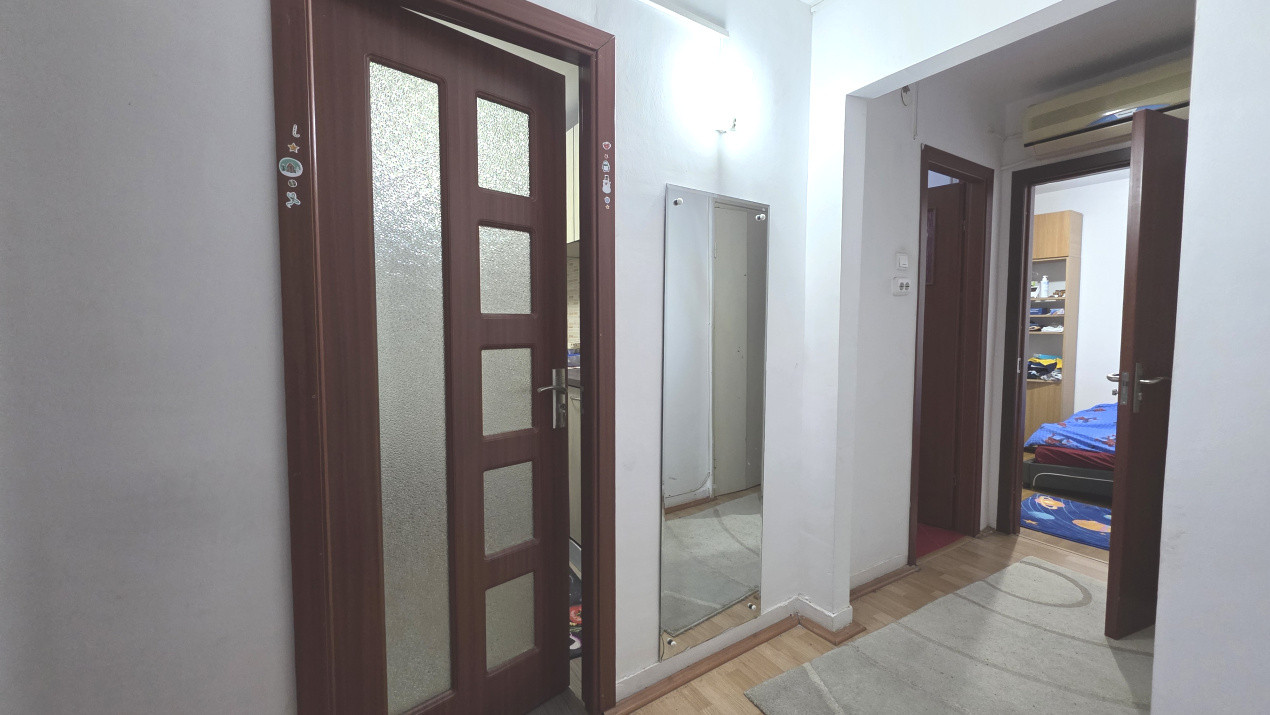 Apartament decomandat, Rovine, centrala, etajul 3