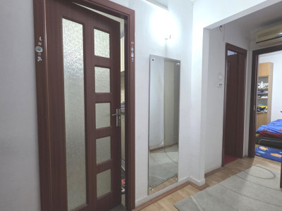 Apartament decomandat, Rovine, centrala, etajul 3