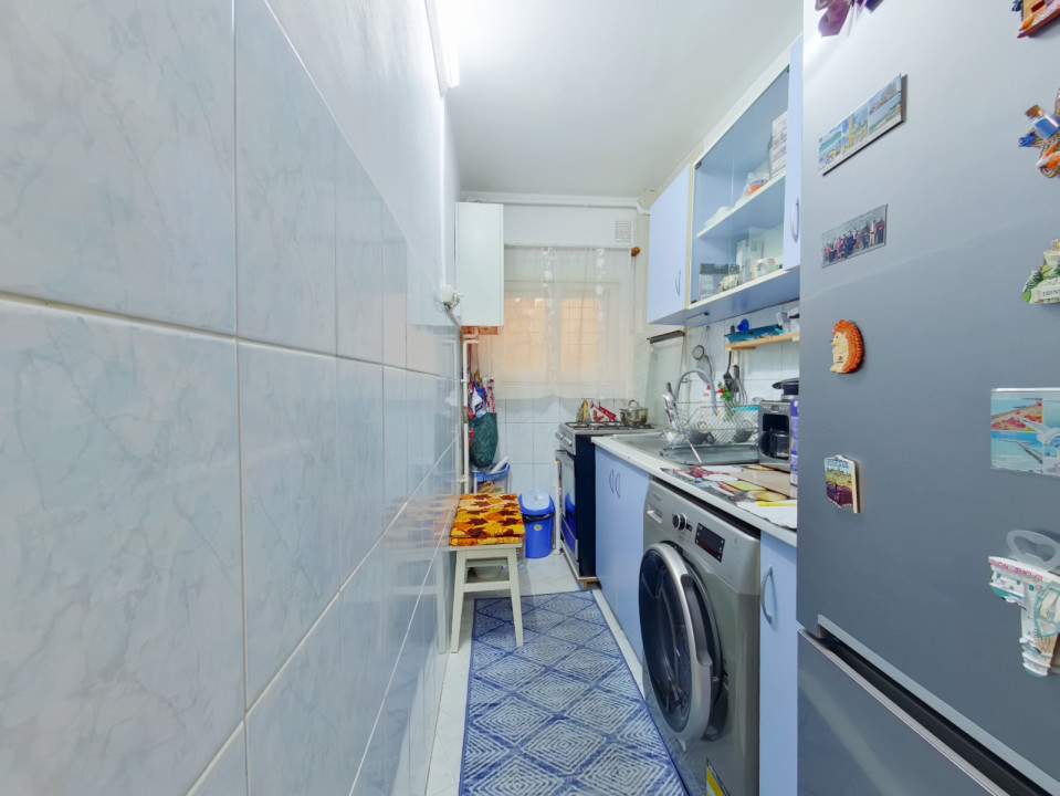Vânzare apartament cu 2 camere, decomandat, zona Astra
