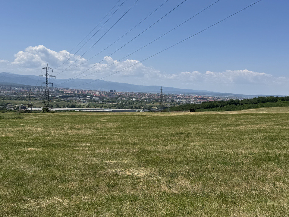 Teren extravilan arabil de vânzare – Dealul Dăii