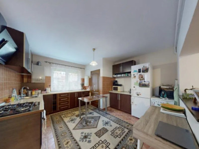 Apartament 3 camere Valea Aurie