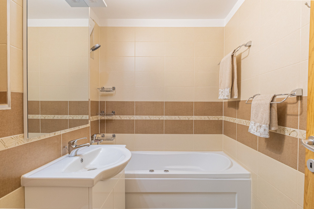 Apartament 3 camere cu priveliste, Tractorul
