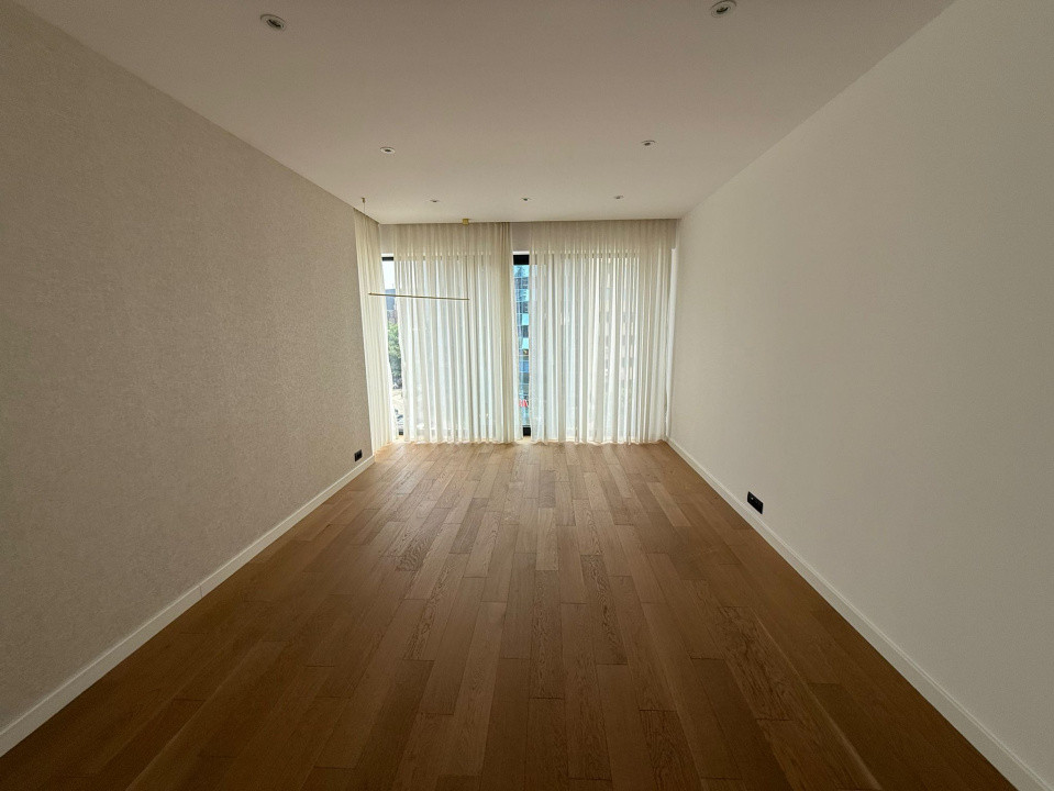 2 Camere Premium de Închiriat în One Herăstrău Tower | Loc de Parcare Inclus 