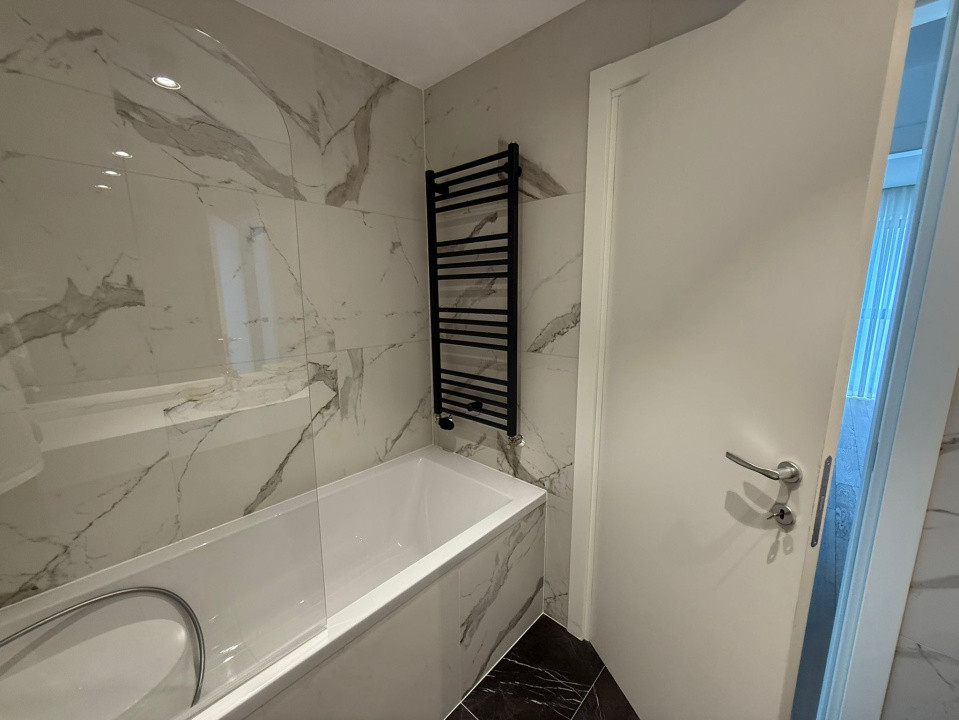 2 Camere Premium de Închiriat în One Herăstrău Tower | Loc de Parcare Inclus 