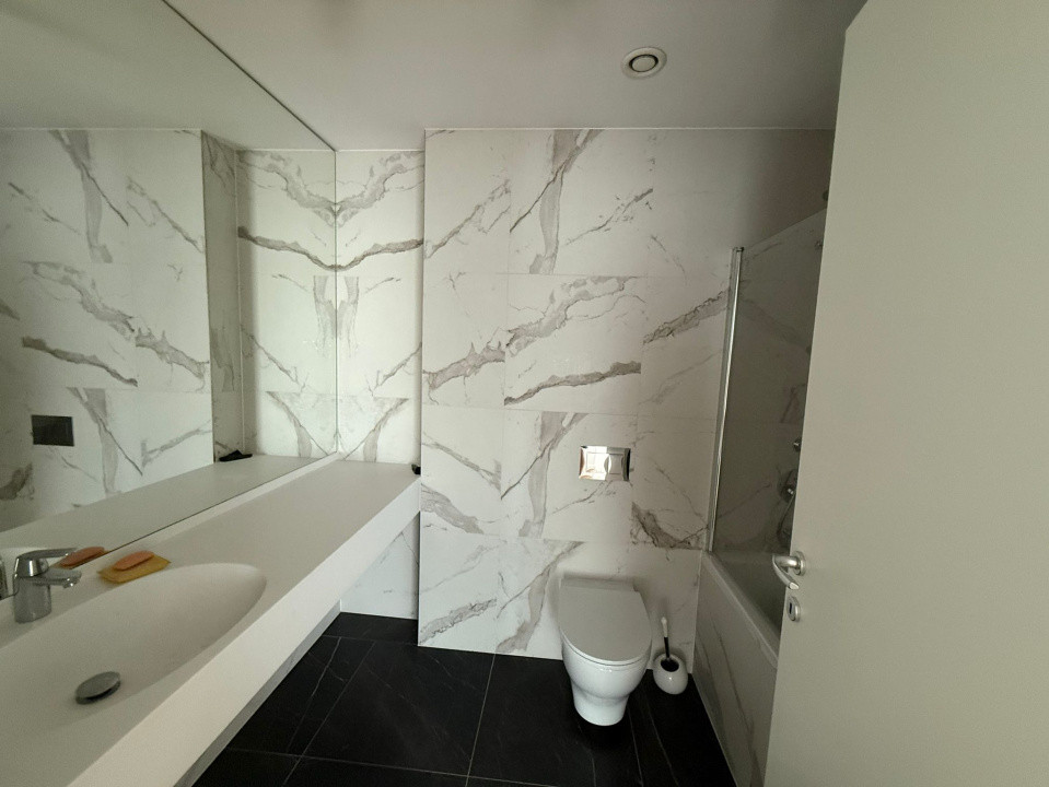 2 Camere Premium de Închiriat în One Herăstrău Tower | Loc de Parcare Inclus 
