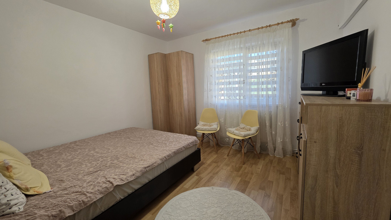Apartament 2 camere, decomandat, centrala termica, mobilat si utilat