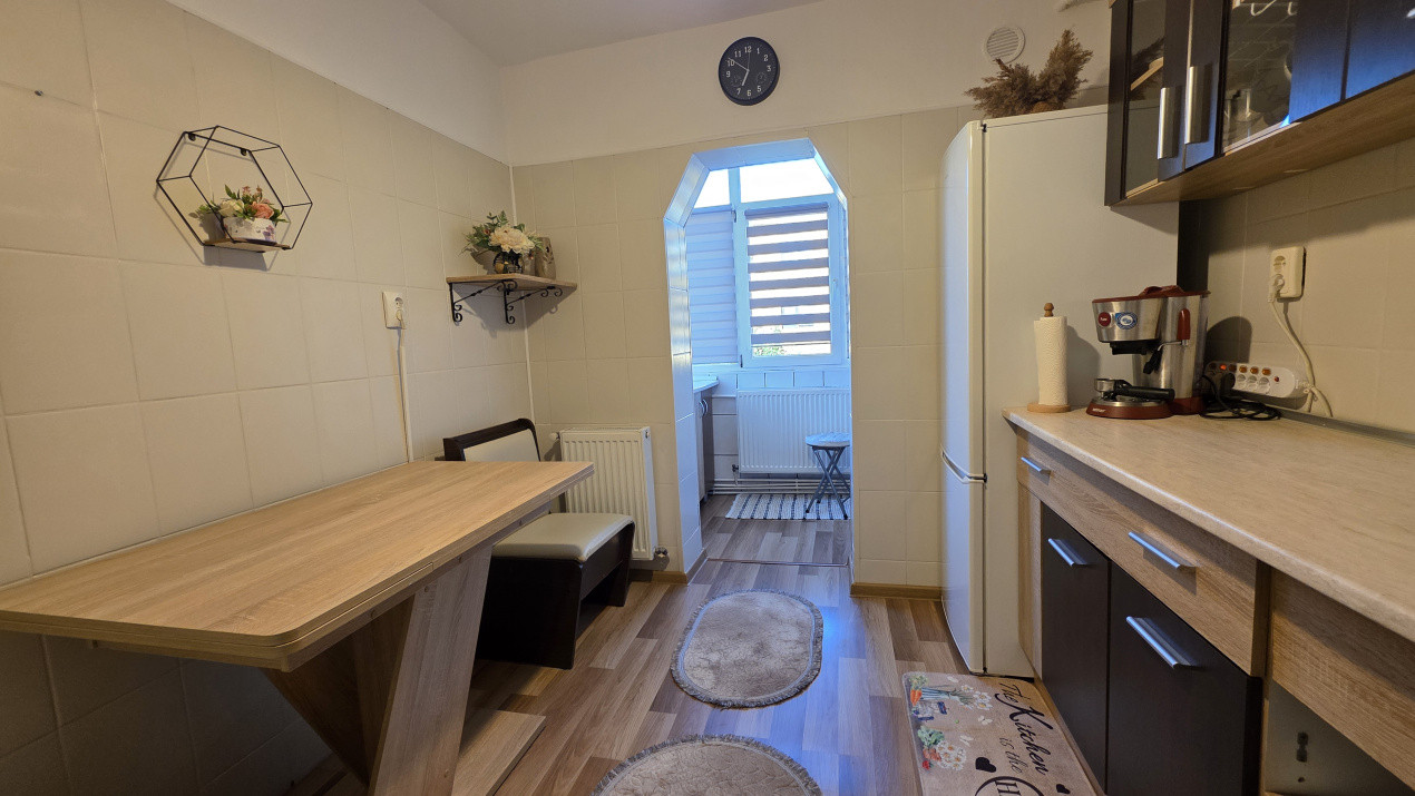 Apartament 2 camere, decomandat, centrala termica, mobilat si utilat