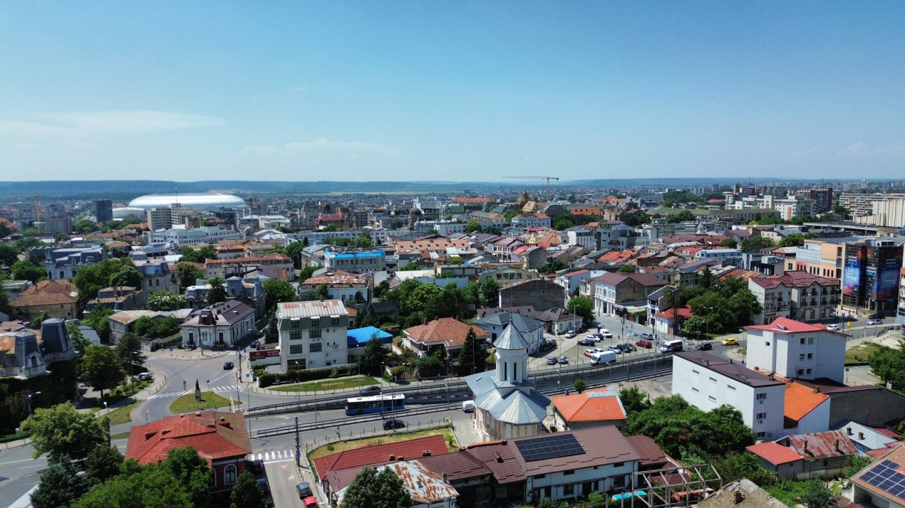  Spații Comerciale Ultracentrale de Inchiriat