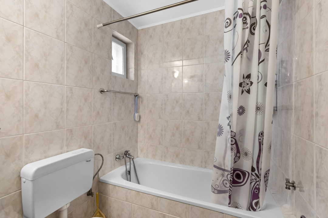 Imobil spectaculos cu 8 camere și 8 băi – Bușteni, cartier Zamora
