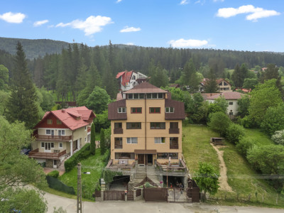 Imobil spectaculos cu 8 camere și 8 băi – Bușteni, cartier Zamora