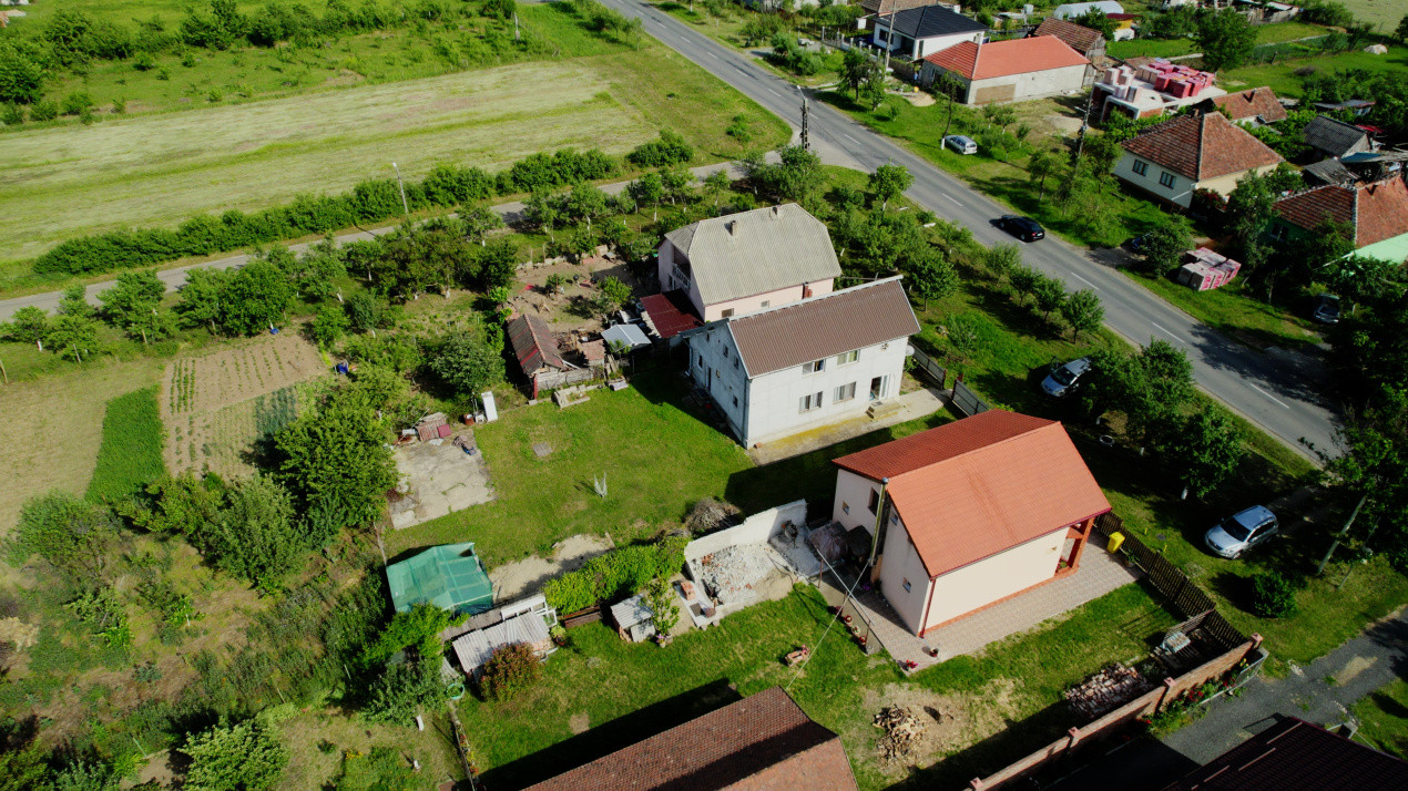 Casă spațioasă în Frumușeni, cu teren generos de 1200 mp