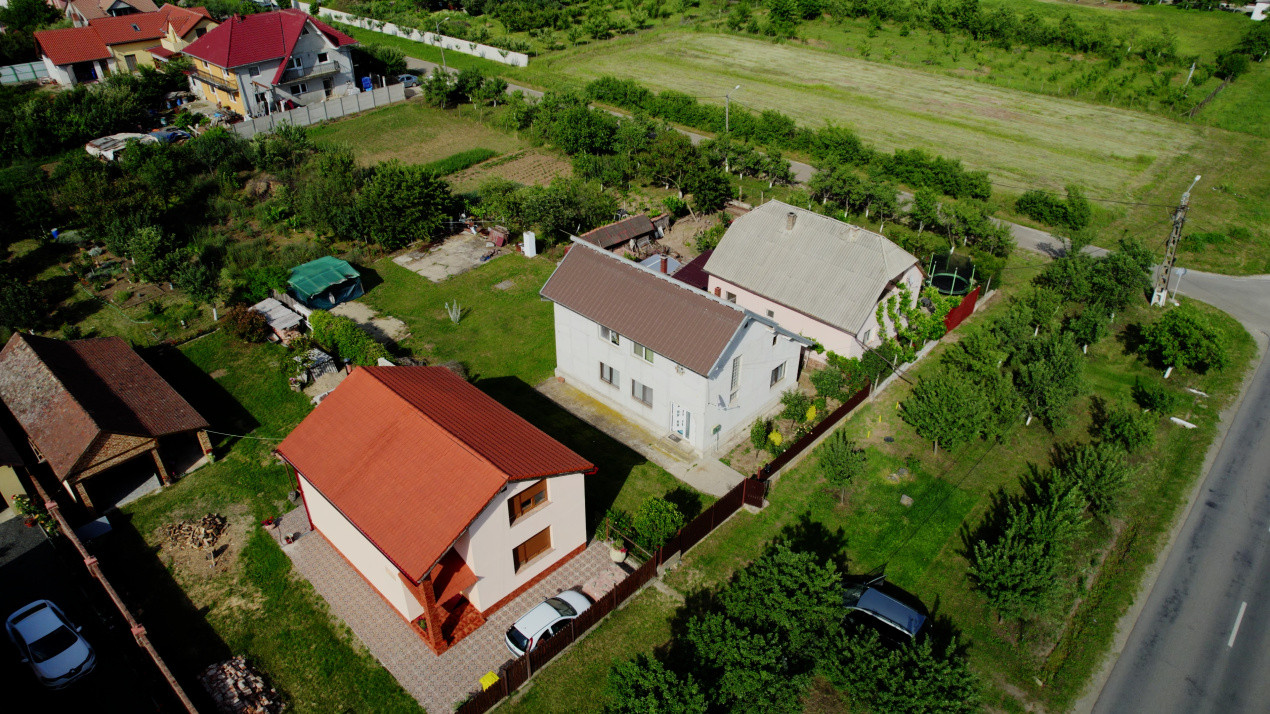 Casă spațioasă în Frumușeni, cu teren generos de 1200 mp