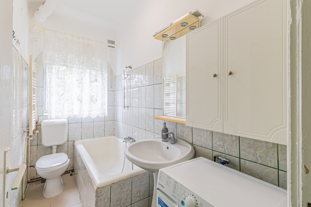 Apartament la etajul 1, mobilat si utilat, zona pieței din Tractorul