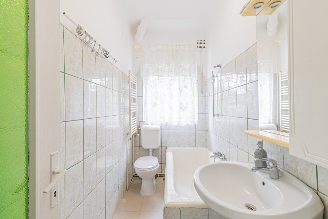 Apartament la etajul 1, mobilat si utilat, zona pieței din Tractorul