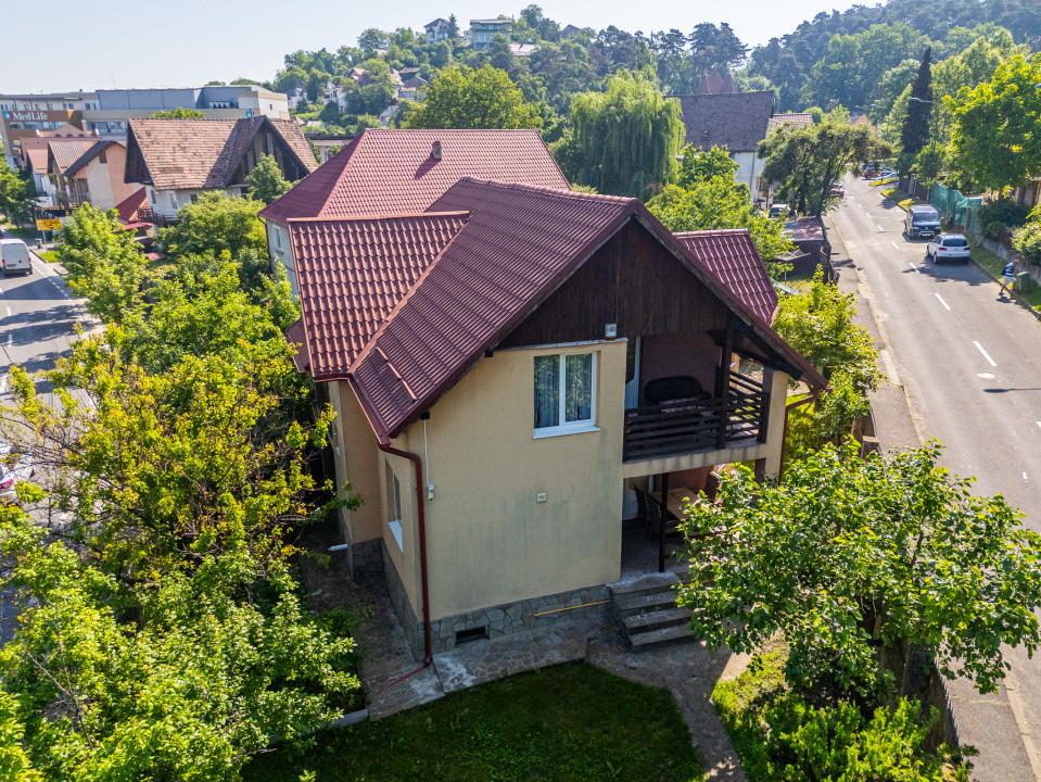 Casa cu priveliste la padure, singur in  curte