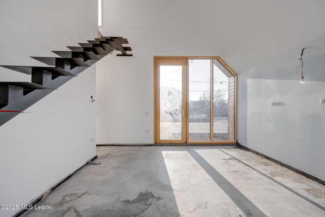 Eco si Modern - Casa de vanzare in Ciofliceni