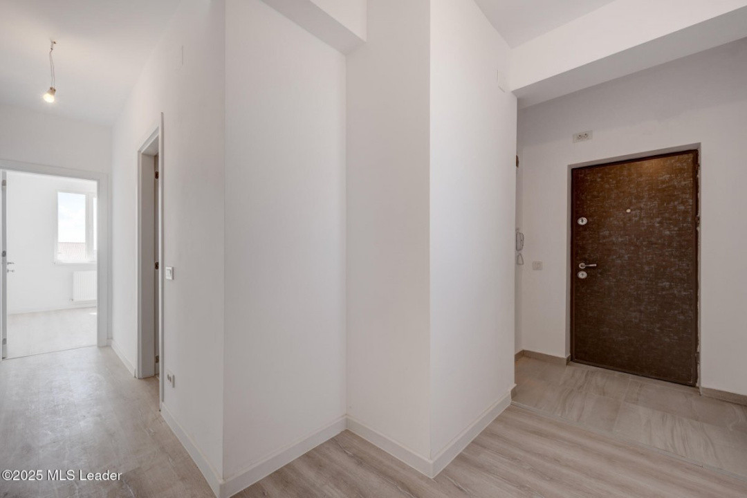 2 camere Giulesti- priveliste relaxanta, liniste, aproape de oras