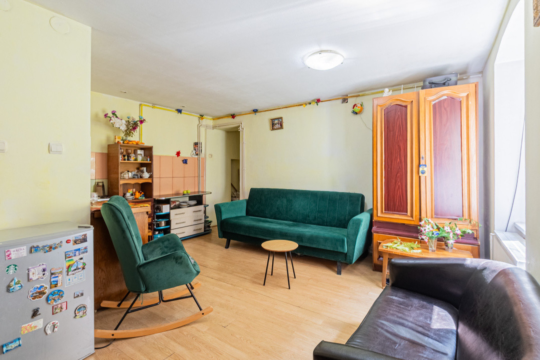 Apartament 2 camere pe Strada Lunga 