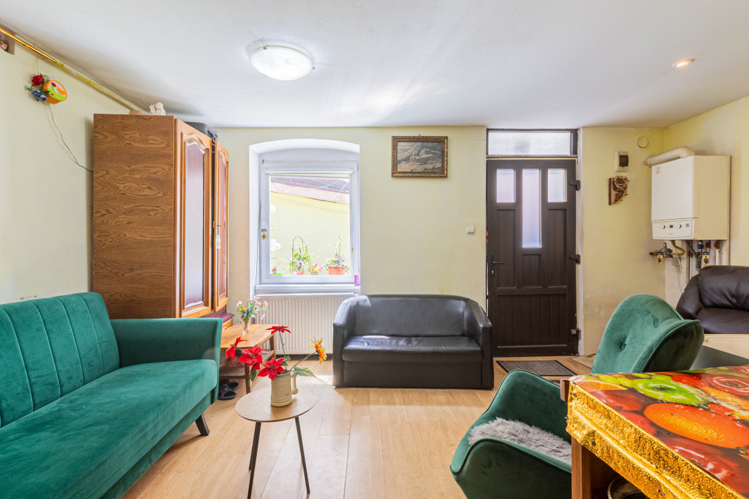 Apartament 2 camere pe Strada Lunga 