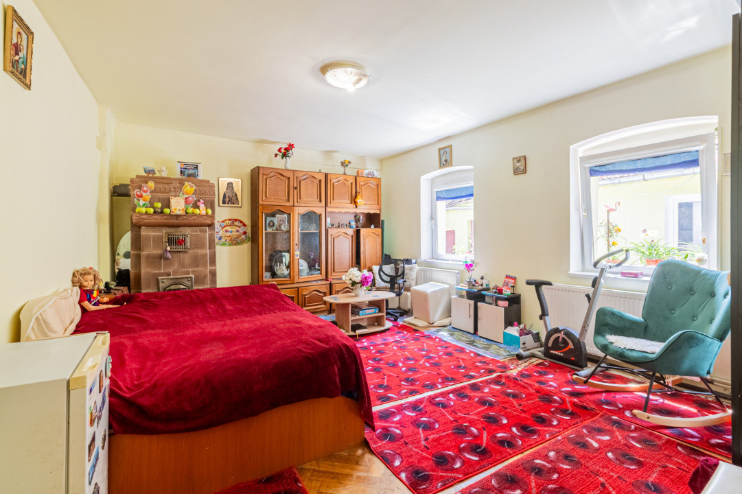 Apartament 2 camere pe Strada Lunga 