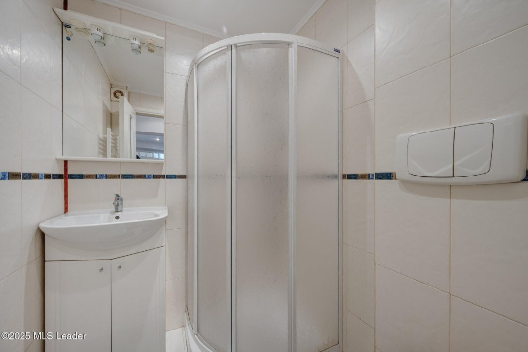 Apartament 3 camere 95 mp in Aviatiei