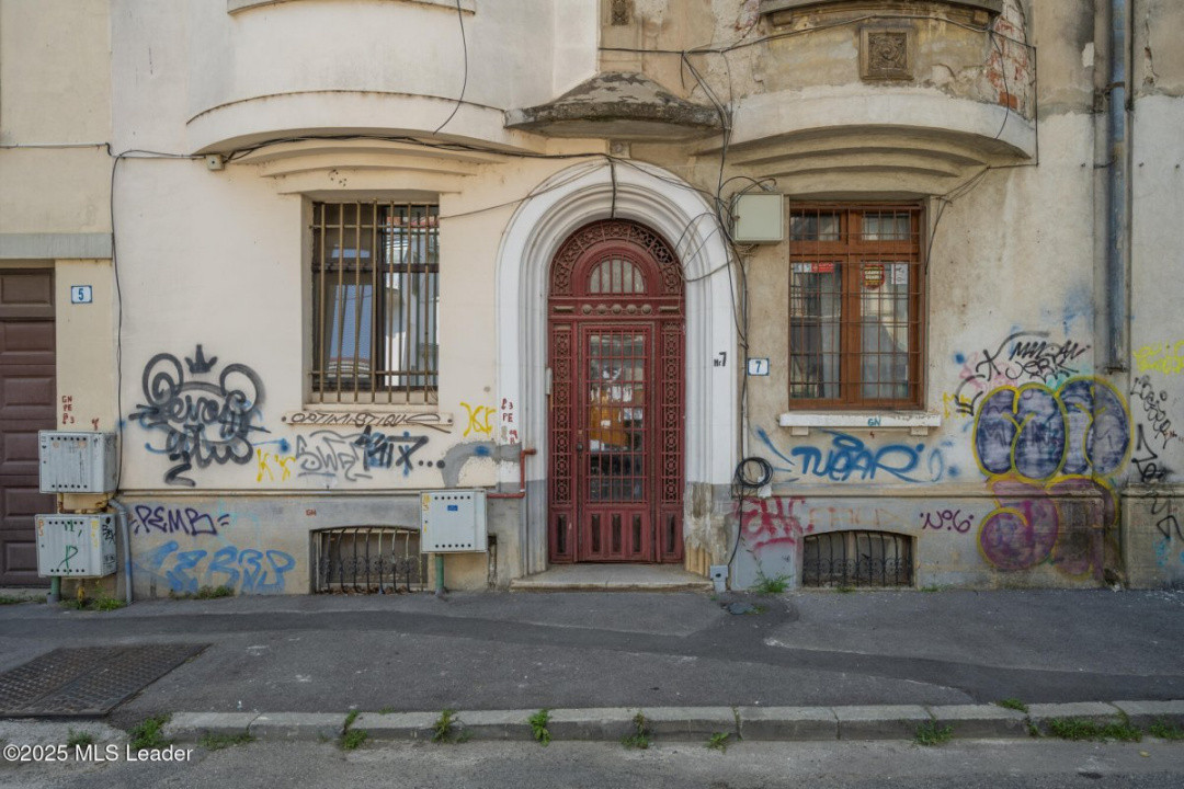Garsoniera pentru investitie  langa Facultatea de Arte