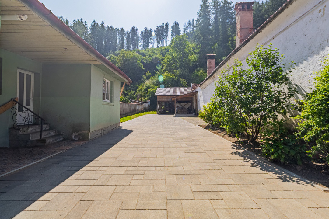Vanzare casa cu teren generos in Rasnov