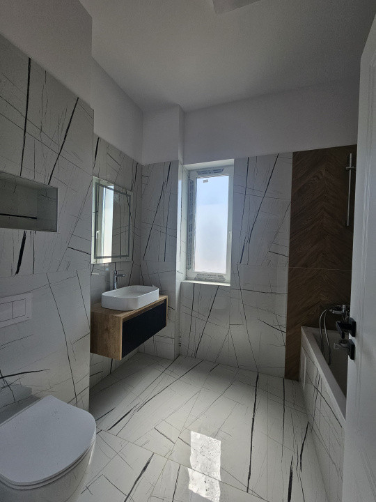 Apartament cu 3 camere - finisat la cheie - Zona Ciresica
