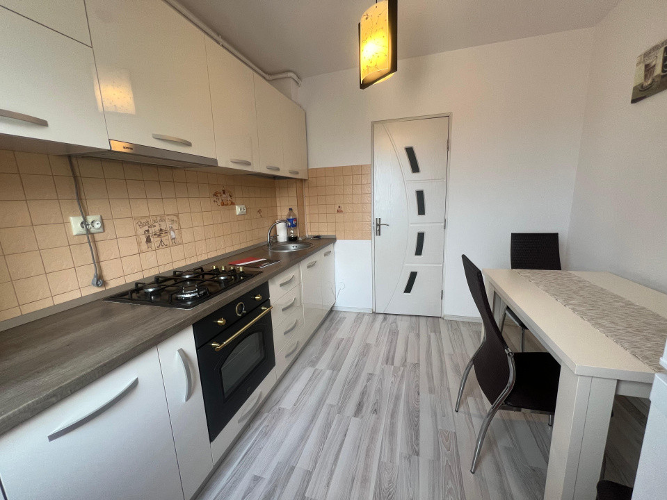 Apartament cu 2 camere de inchiriat - Bulevardul Mihai Viteazul