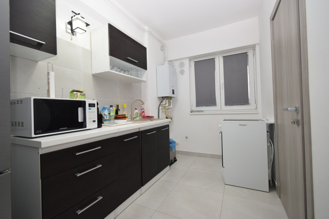 Apartament decomandat, bloc nou, complet mobilat, loc de parcare